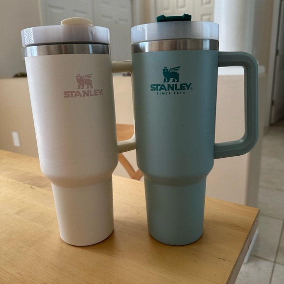 Two Stanley Cups ! - Picture 3 of 4